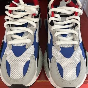 Puma RS-X sneakers size 7 kids equivalent to a woman’s 8 1/2 .worn 4 times most